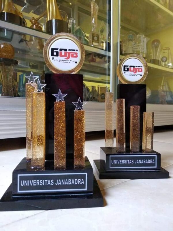plakat universitas